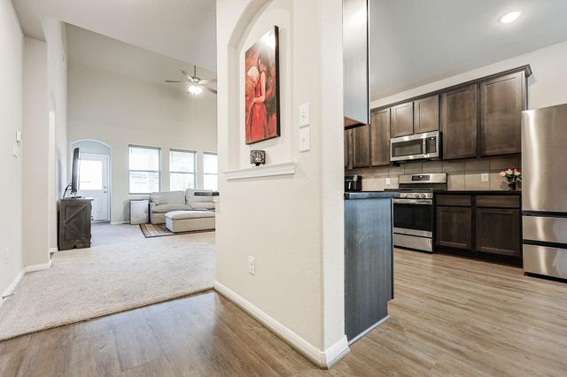 10423 Rochester Hills Lane, Tomball, TX 77375