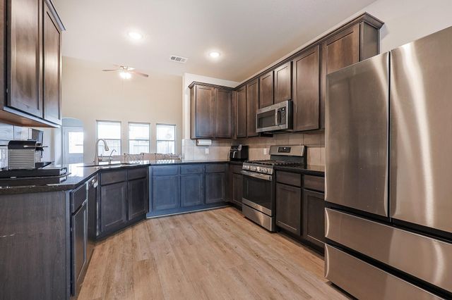 10423 Rochester Hills Lane, Tomball, TX 77375
