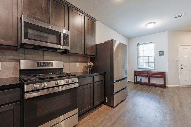 10423 Rochester Hills Lane, Tomball, TX 77375