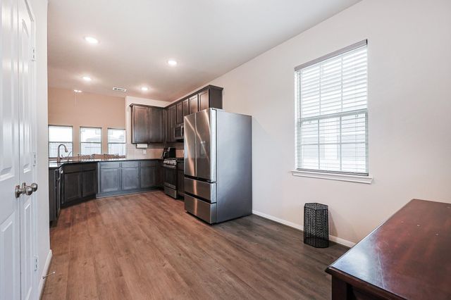 10423 Rochester Hills Lane, Tomball, TX 77375