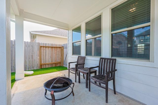 10423 Rochester Hills Lane, Tomball, TX 77375