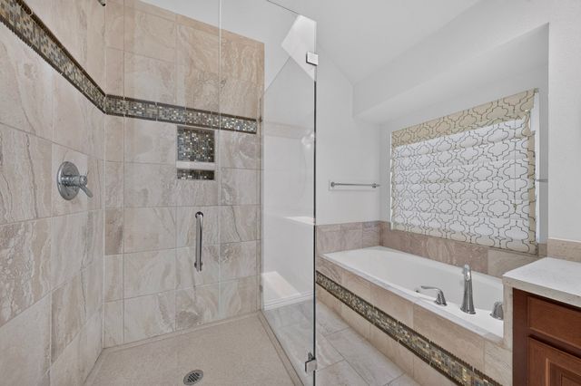 712 Regalwood Drive, Desoto, TX 75115