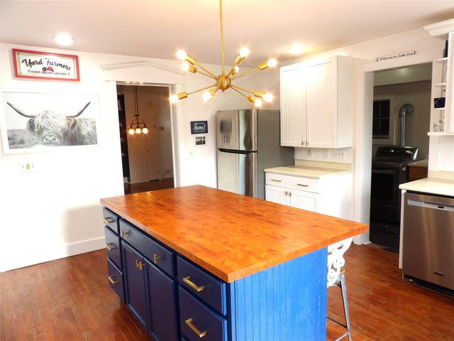 1345 DONATION Road, Erie, PA 16509
