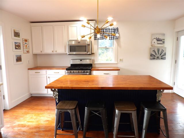 1345 DONATION Road, Erie, PA 16509