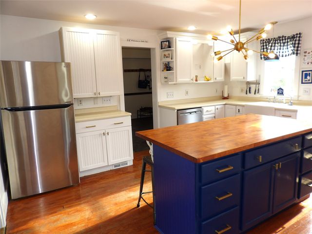 1345 DONATION Road, Erie, PA 16509