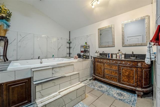 301 N Thomson Ave Avenue, Iowa, LA 70647