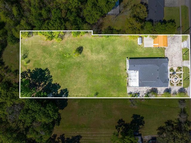 301 N Thomson Ave Avenue, Iowa, LA 70647