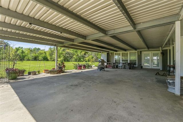 301 N Thomson Ave Avenue, Iowa, LA 70647