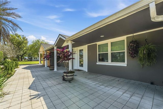 301 N Thomson Ave Avenue, Iowa, LA 70647