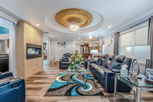 301 N Thomson Ave Avenue, Iowa, LA 70647