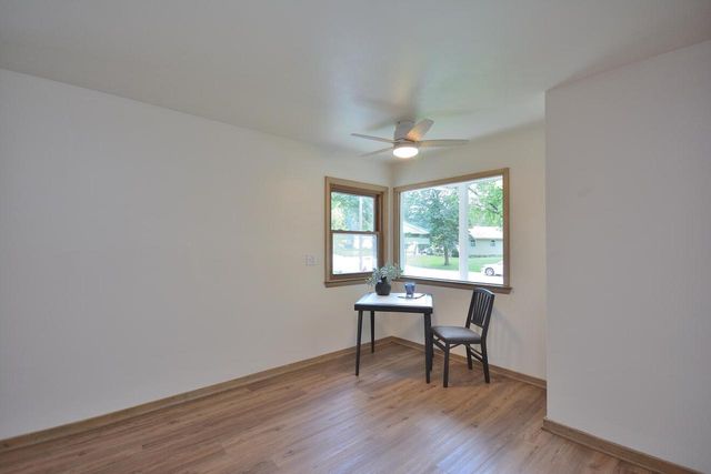 3122 W Rochelle AVENUE, Glendale, WI 53209