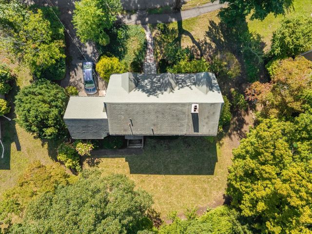 20 Buswell Park, Newton, MA 02458