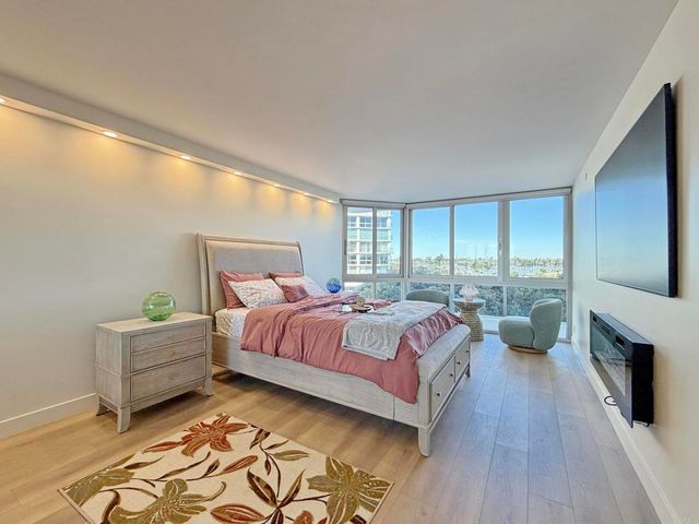 1820 Avenida del mundo 208, Coronado, CA 92118