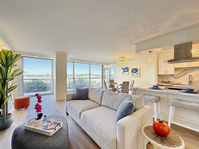 1820 Avenida del mundo 208, Coronado, CA 92118