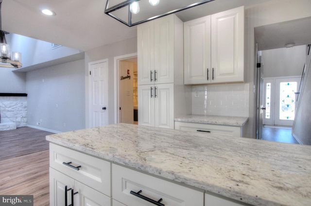 36 SADDLEBROOK DR, Sewell, NJ 08080