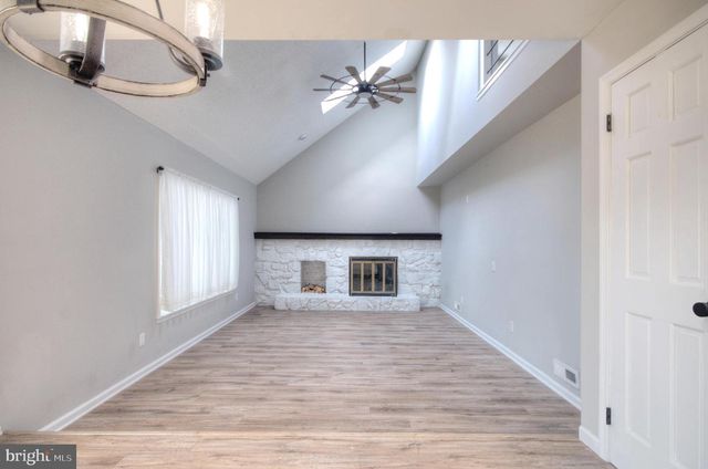 36 SADDLEBROOK DR, Sewell, NJ 08080