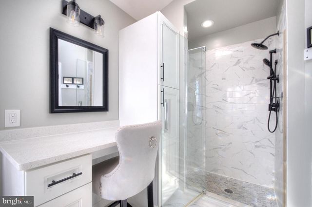 36 SADDLEBROOK DR, Sewell, NJ 08080