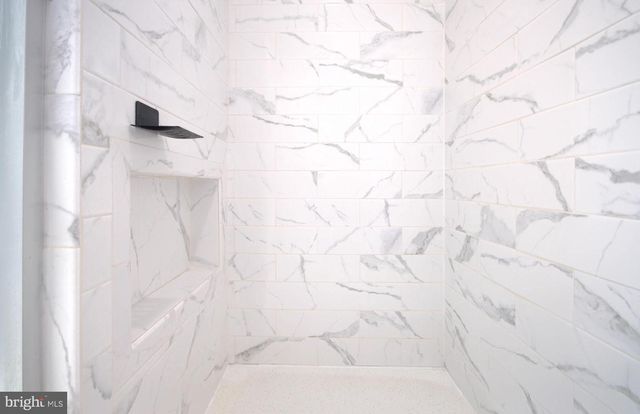 36 SADDLEBROOK DR, Sewell, NJ 08080