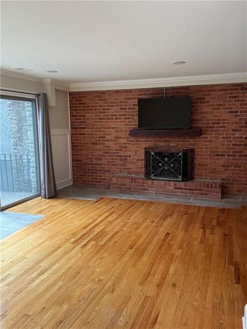 4511 Headwood Drive 5, Kansas City, MO 64111