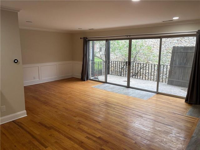 4511 Headwood Drive 5, Kansas City, MO 64111