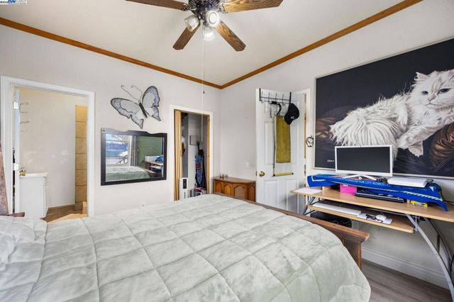 2421 W Rumble Rd, Modesto, CA 95350