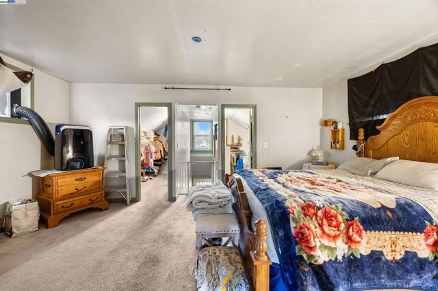 2421 W Rumble Rd, Modesto, CA 95350