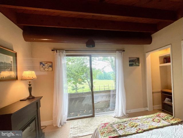 2215 GRUBBS MILL RD, Berwyn, PA 19312