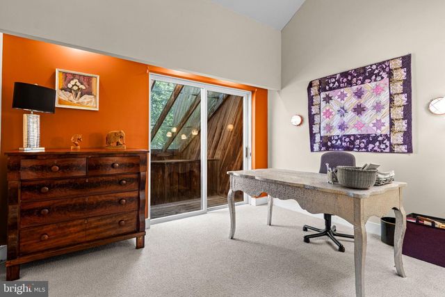 2215 GRUBBS MILL RD, Berwyn, PA 19312