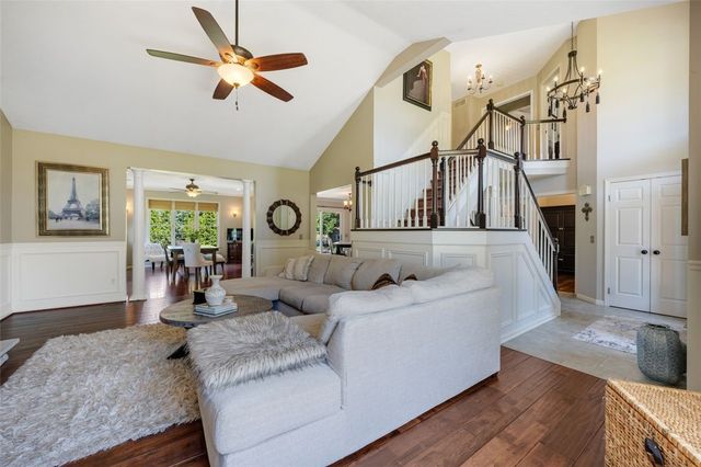 746 Hailey Dr, Webster, NY 14580