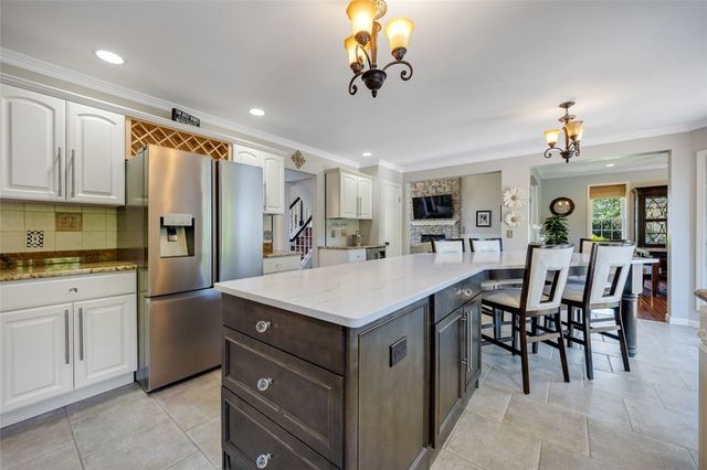 746 Hailey Dr, Webster, NY 14580