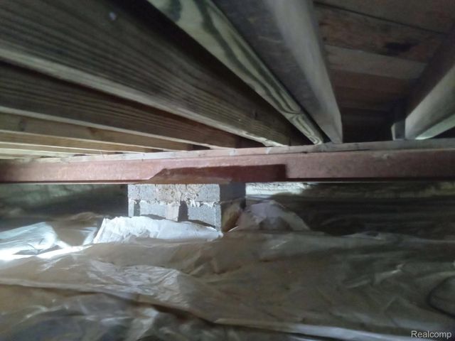 24125 Martha Washington Drive, Southfield, MI 48075