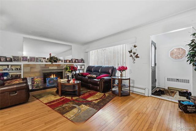 24125 Martha Washington Drive, Southfield, MI 48075