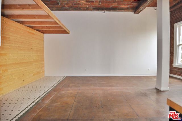 215 W 7th Street 1404, Los Angeles, CA 90014