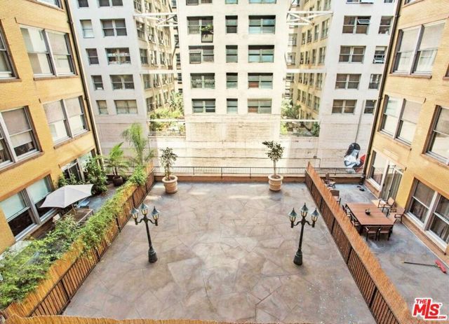 215 W 7th Street 1404, Los Angeles, CA 90014