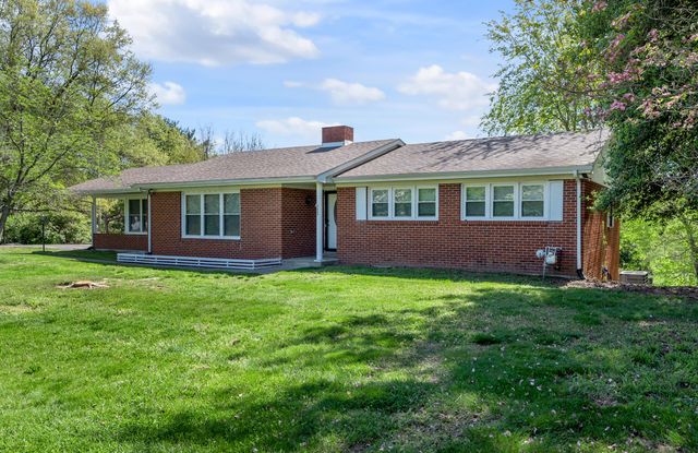 337 S Dogwood Drive, Berea, KY 40403