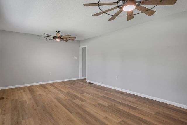 337 S Dogwood Drive, Berea, KY 40403