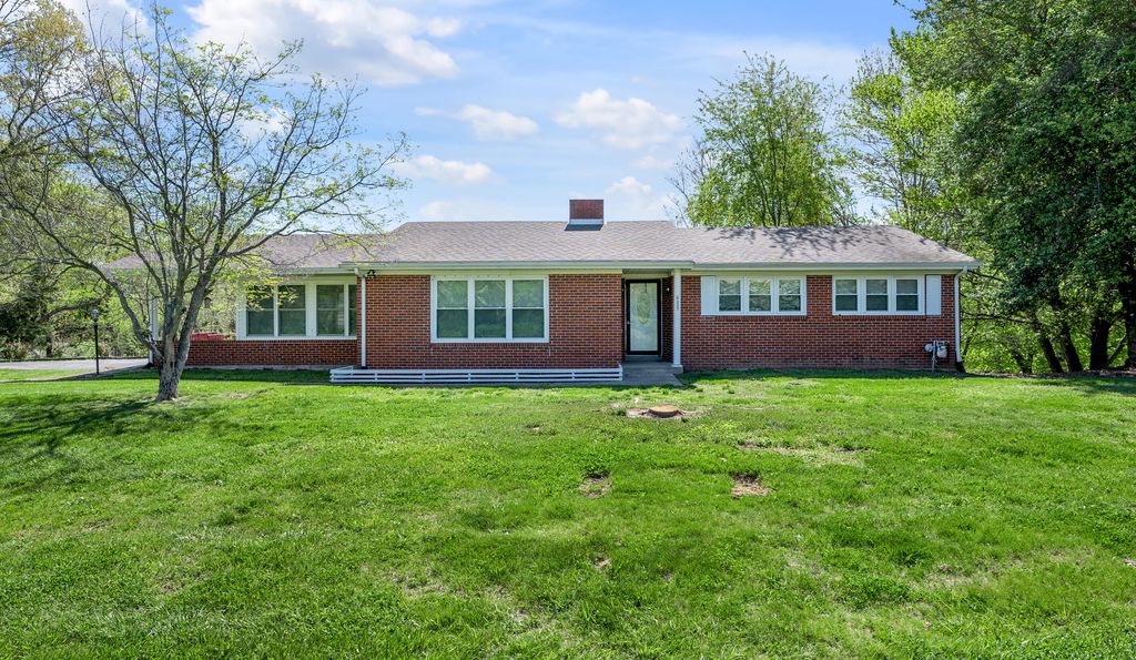337 S Dogwood Drive, Berea, KY 40403