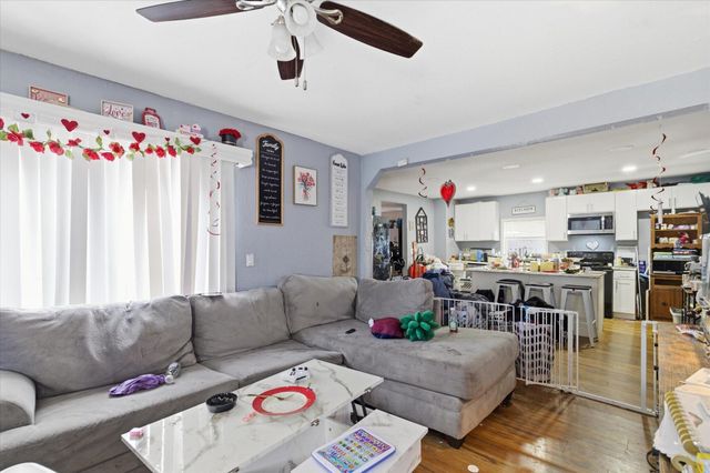 1881 N Campbell Avenue, Springfield, MO 65803