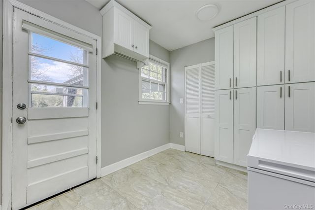 1 Cottage Lane, Suffern, NY 10901