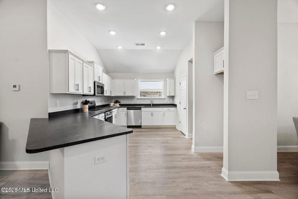 8997 Jackson Lane, Olive Branch, MS 38654 — photo 2