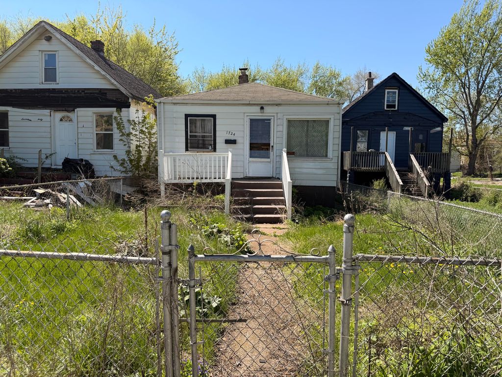 1724 Fillmore Street, Gary, IN 46407
