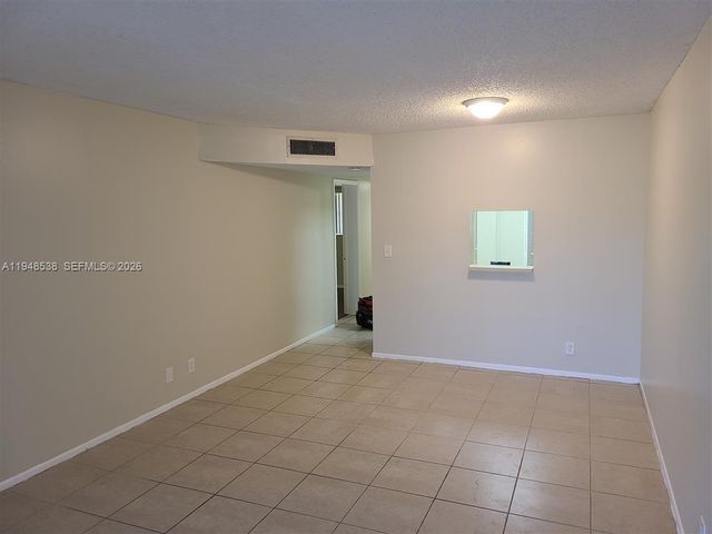 7925 S Colony Cir S 207, Tamarac, FL 33321