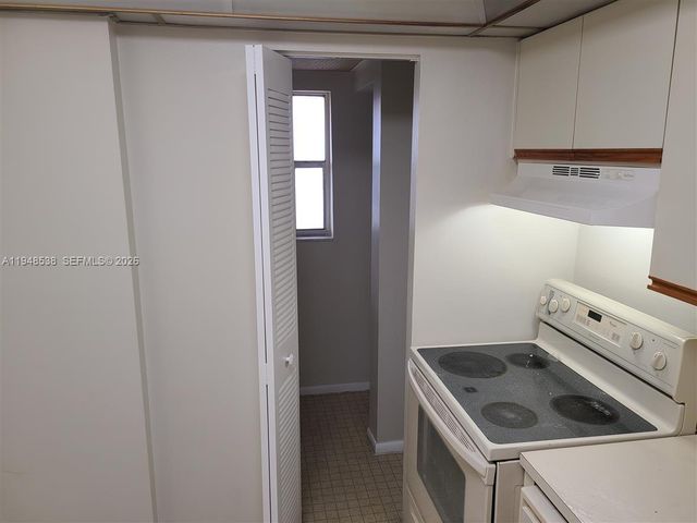 7925 S Colony Cir S 207, Tamarac, FL 33321