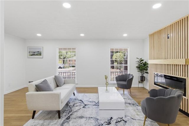 524 Fond Du Lac Drive, Stone Mountain, GA 30088