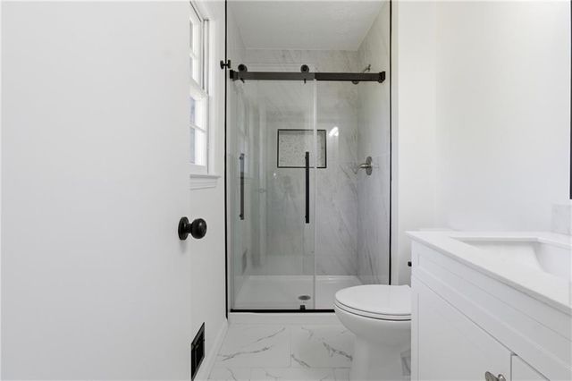 524 Fond Du Lac Drive, Stone Mountain, GA 30088