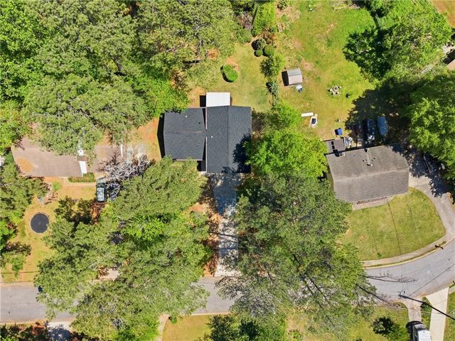 524 Fond Du Lac Drive, Stone Mountain, GA 30088