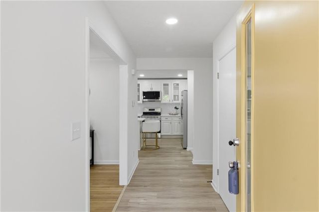 524 Fond Du Lac Drive, Stone Mountain, GA 30088