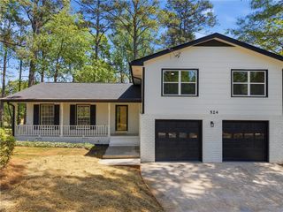 524 Fond Du Lac Drive, Stone Mountain, GA 30088