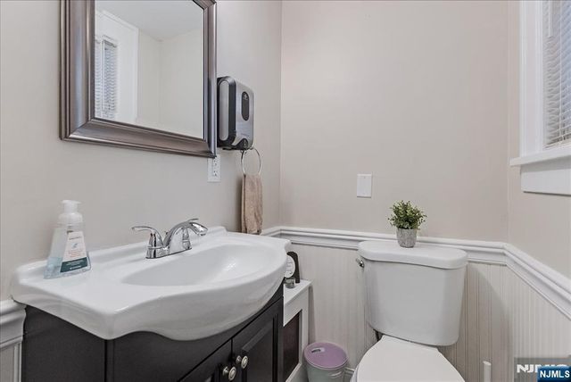 50 Lewis Place, Totowa, NJ 07512