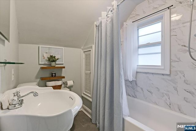 50 Lewis Place, Totowa, NJ 07512